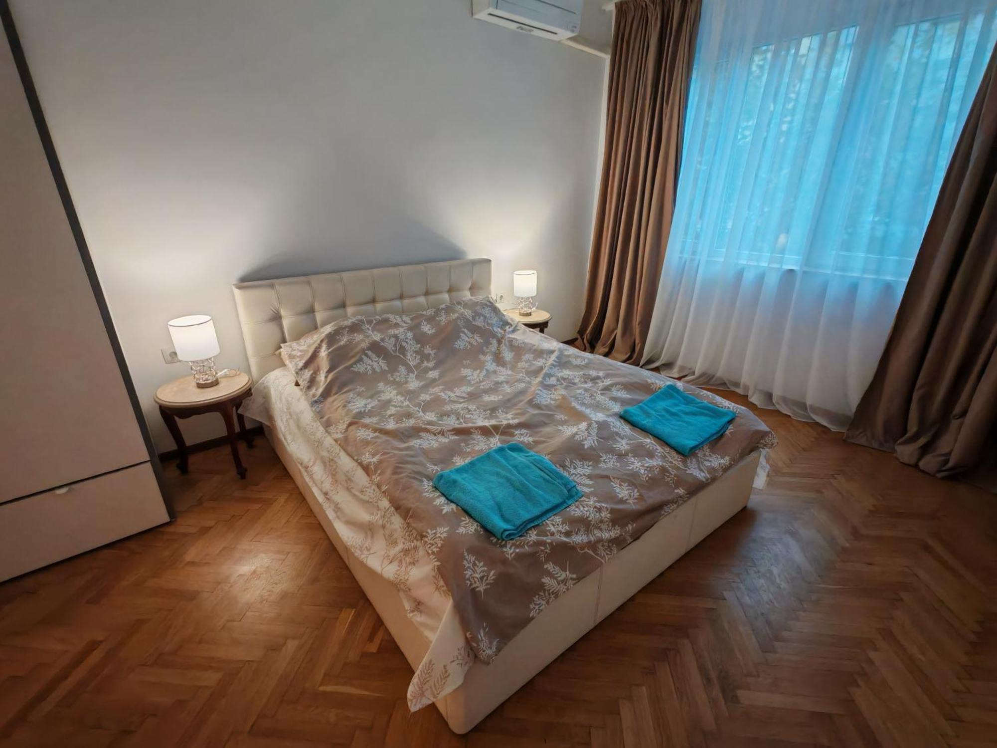 86 * Sofia