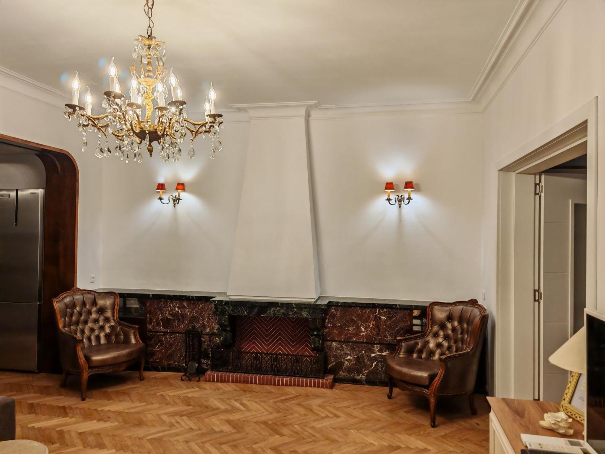 86 Apartament *